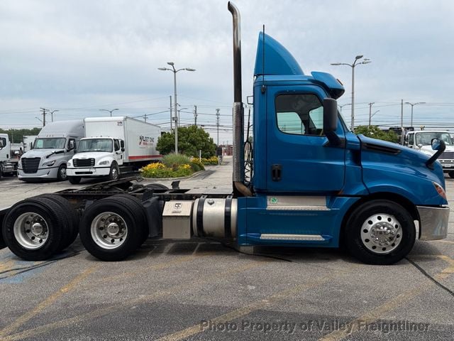 2019 Freightliner Cascadia 126  - 23048504 - 3