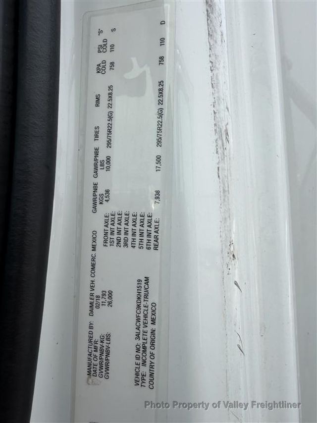 2019 Freightliner M2 106  - 23076103 - 10