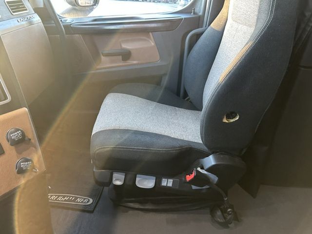 2019 Freightliner PT126SLP 2019 FREIGHTLINER CASCADIA SLEEPER - 23095088 - 10