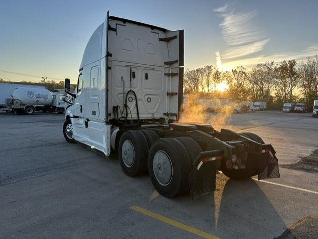 2019 Freightliner PT126SLP 2019 FREIGHTLINER CASCADIA SLEEPER - 23095088 - 6