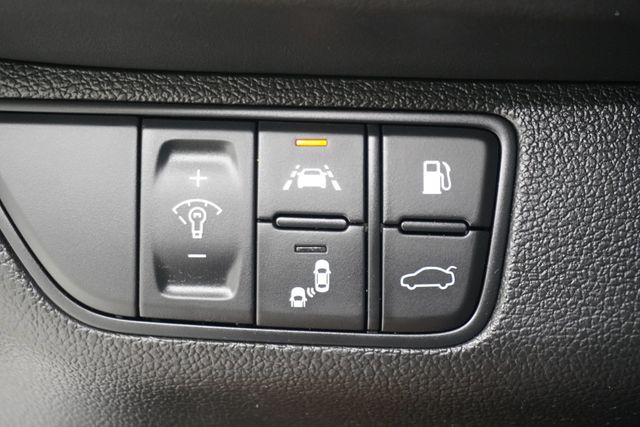 2019 Genesis G70  - 23013772 - 26