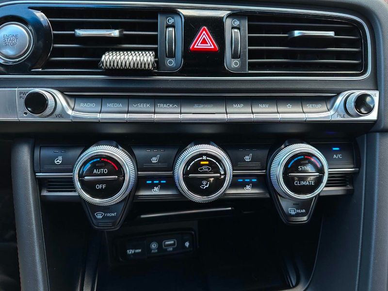 2019 Genesis G70 2.0T Advanced AWD - 22929913 - 55