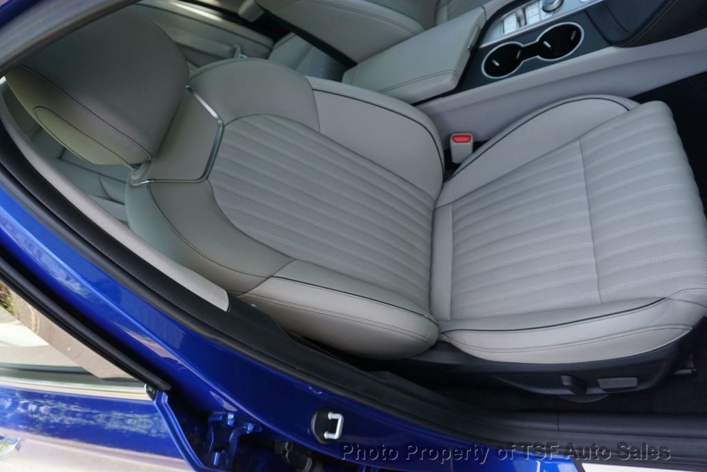 2019 Genesis G70 2.0T Advanced AWD ELITE PKG NAVI CARPLAY REAR CAM HOT&COOL SEATS - 23017831 - 12