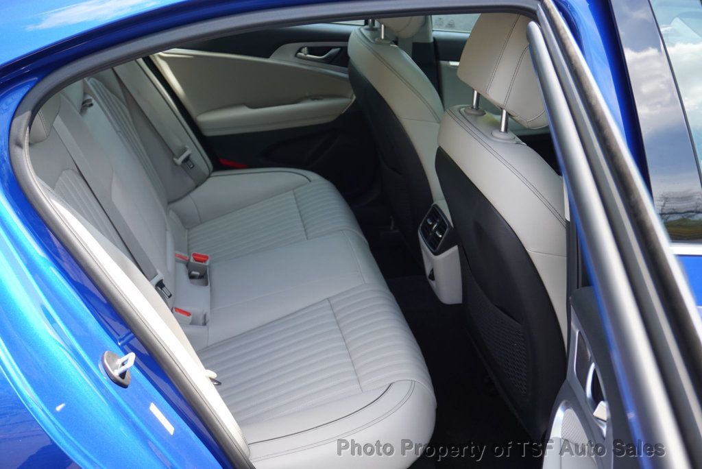 2019 Genesis G70 2.0T Advanced AWD ELITE PKG NAVI CARPLAY REAR CAM HOT&COOL SEATS - 23017831 - 16