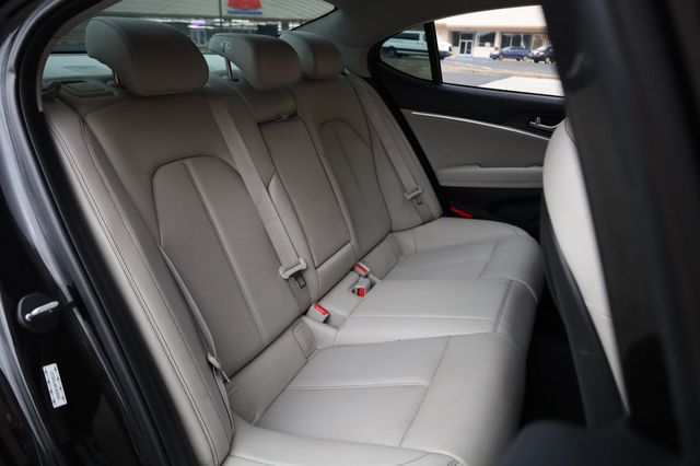 2019 Genesis G70 2.0T Advanced RWD - 22961404 - 18