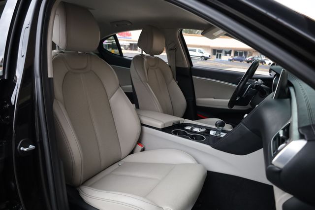 2019 Genesis G70 2.0T Advanced RWD - 22961404 - 21