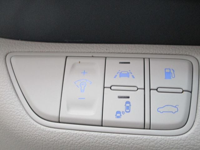 2019 Genesis G70 3.3T Advanced AWD - 22962613 - 26