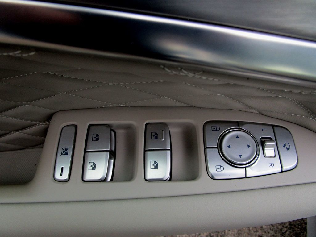 2019 Genesis G70 3.3T Advanced AWD - 22962613 - 32