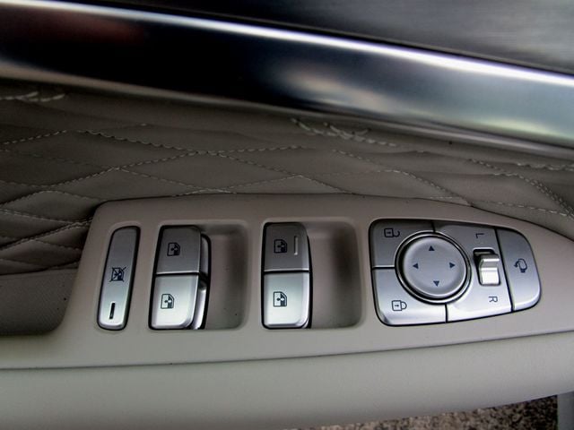 2019 Genesis G70 3.3T Advanced AWD - 22962613 - 32