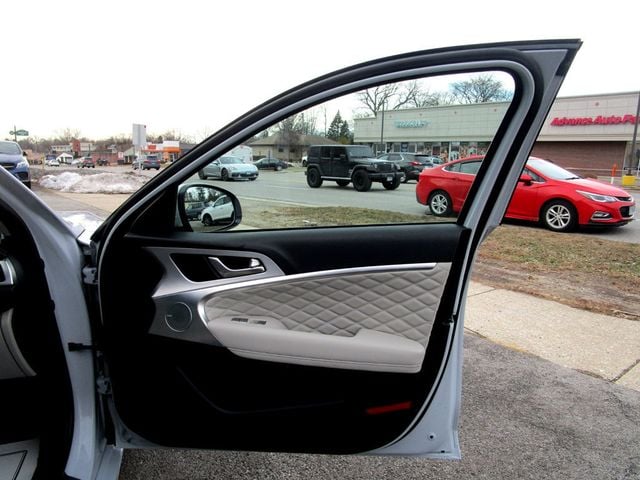 2019 Genesis G70 3.3T Advanced AWD - 22962613 - 36