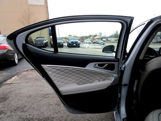 2019 Genesis G70 3.3T Advanced AWD - 22962613 - 37