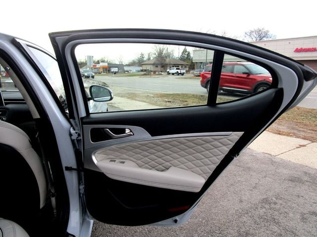 2019 Genesis G70 3.3T Advanced AWD - 22962613 - 38