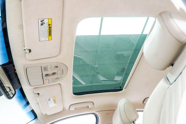 2019 Genesis G70 3.3T Design RWD - 22997580 - 46