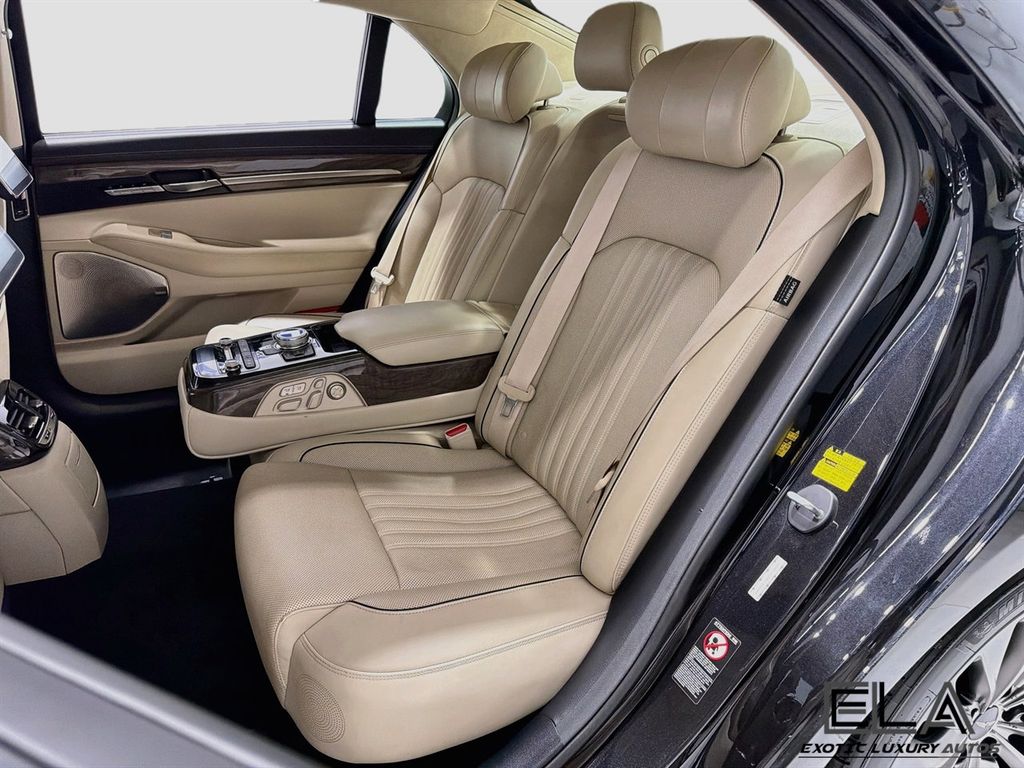 2019 Genesis G90 5.0 ULTIMATE - 23069672 - 51