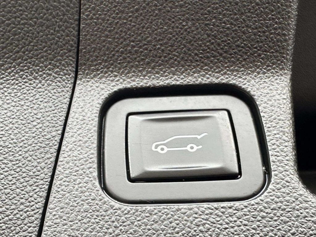 2019 GMC Acadia AWD 4dr Denali - 22994620 - 17