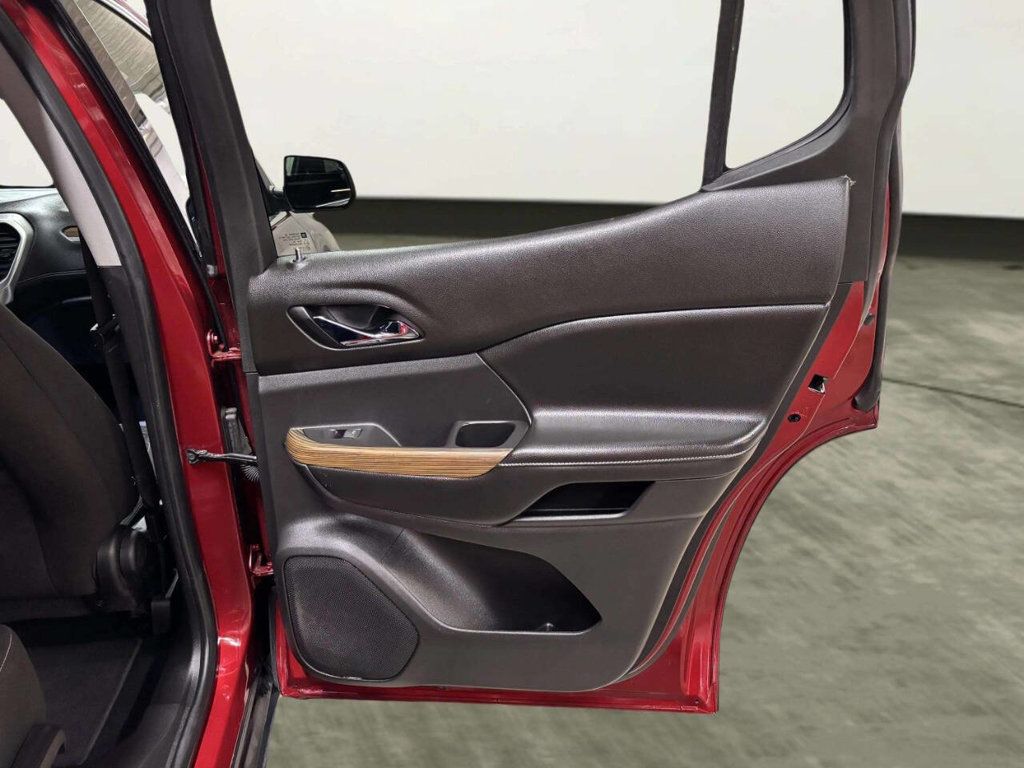 2019 GMC Acadia AWD 4dr SLE w/SLE-2 - 23036796 - 19