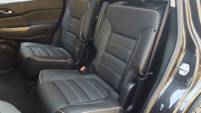 2019 GMC Acadia Denali w/Navigation - 18570189 - 13