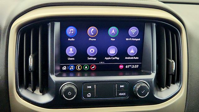 2019 GMC Canyon 4WD Crew Cab 140.5'' Denali - 23005725 - 17