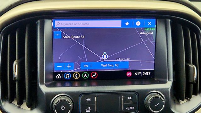 2019 GMC Canyon 4WD Crew Cab 140.5'' Denali - 23005725 - 19