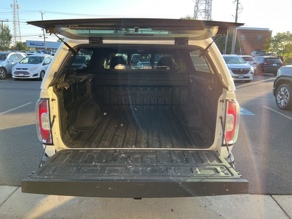 2019 GMC Canyon Denali - 22601337 - 36