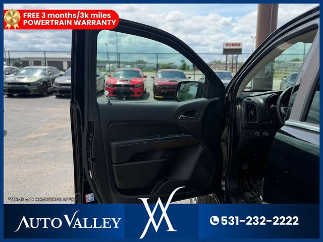 2019 GMC Canyon Crew Cab Denali Pickup 4D 5 ft - 23045431 - 10