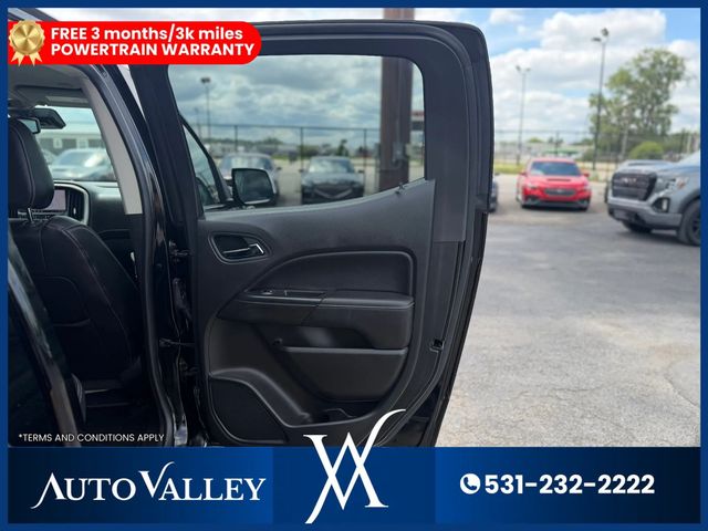 2019 GMC Canyon Crew Cab Denali Pickup 4D 5 ft - 23045431 - 17