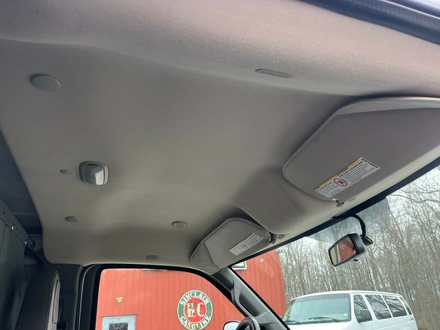 2019 GMC Savana Cargo Van Mini Duramax turbo Diesel Work Van  - 22986902 - 15