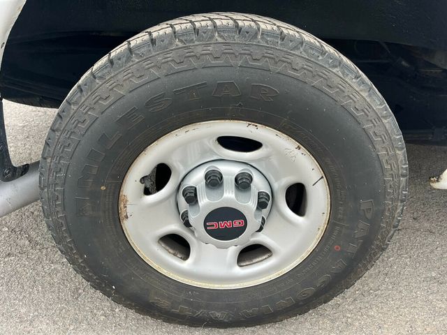 2019 GMC Savana Cargo Van Mini Duramax turbo Diesel Work Van  - 22986902 - 23