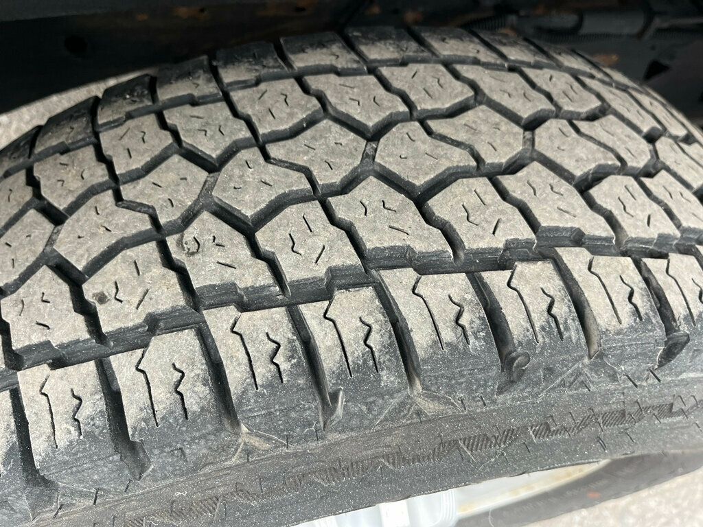 2019 GMC Savana Cargo Van Mini Duramax turbo Diesel Work Van  - 22986902 - 24