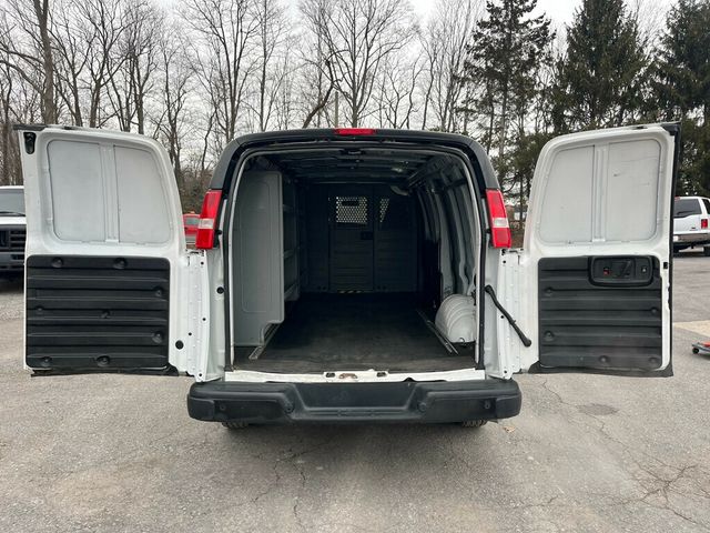 2019 GMC Savana Cargo Van Mini Duramax turbo Diesel Work Van  - 22986902 - 25