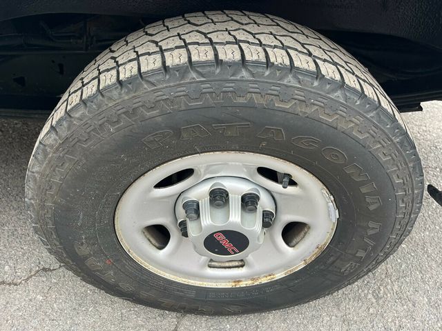 2019 GMC Savana Cargo Van Mini Duramax turbo Diesel Work Van  - 22986902 - 27