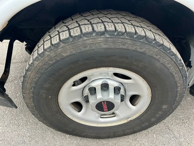 2019 GMC Savana Cargo Van Mini Duramax turbo Diesel Work Van  - 22986902 - 28