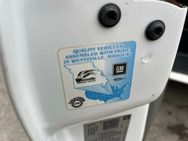 2019 GMC Savana Cargo Van Mini Duramax turbo Diesel Work Van  - 22986902 - 29