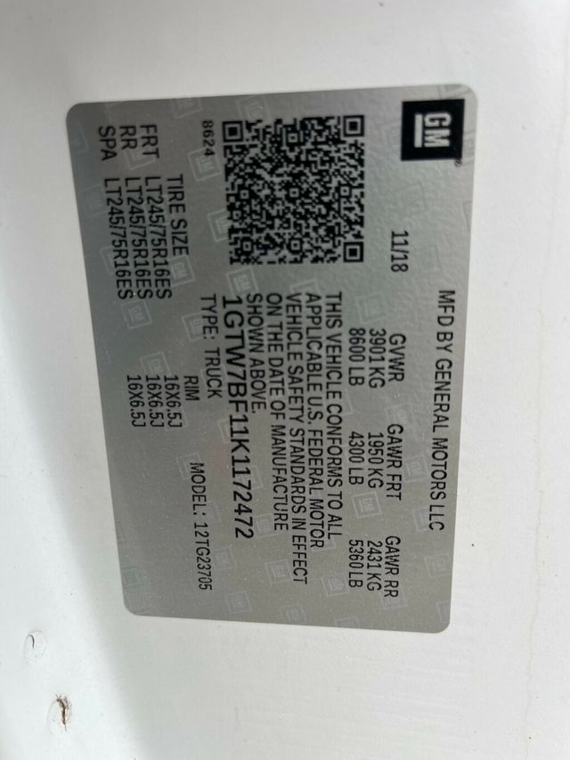 2019 GMC Savana Cargo Van Mini Duramax turbo Diesel Work Van  - 22986902 - 30