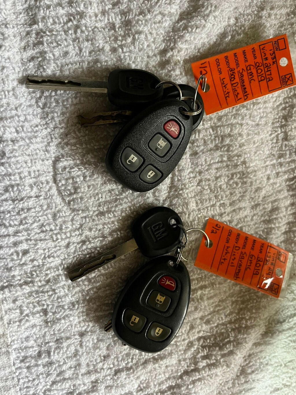 2019 GMC Savana Cargo Van Mini Duramax turbo Diesel Work Van  - 22986902 - 38