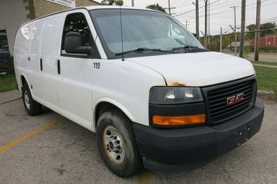 2019 GMC Savana Cargo Van