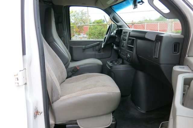 2019 GMC Savana Cargo Van RWD 2500 135" - 23095884 - 13