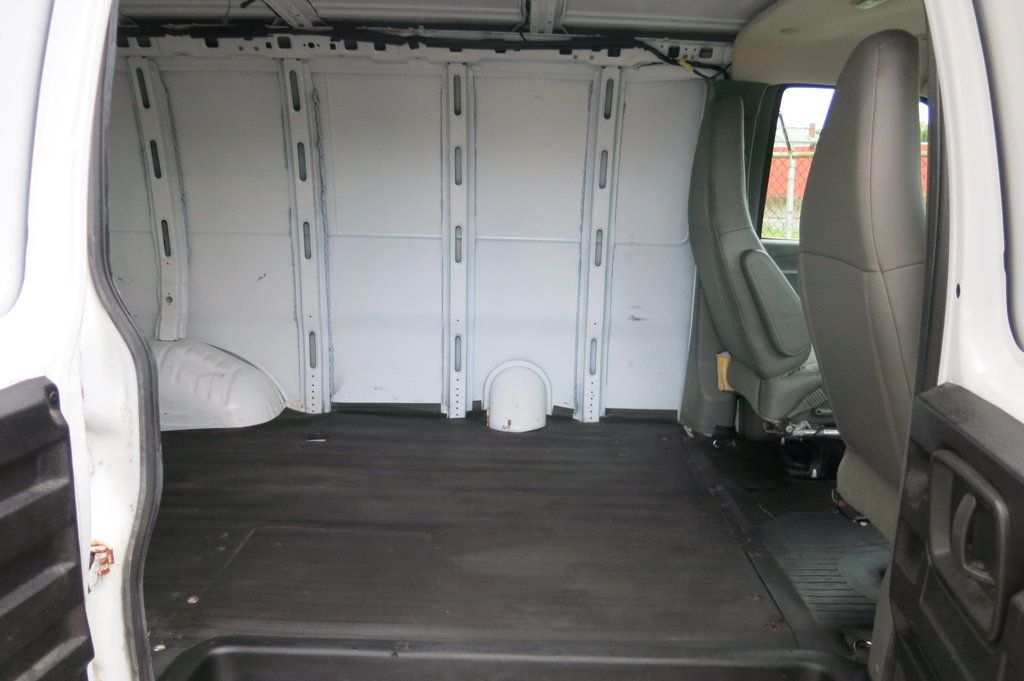 2019 GMC Savana Cargo Van RWD 2500 135" - 23095884 - 14