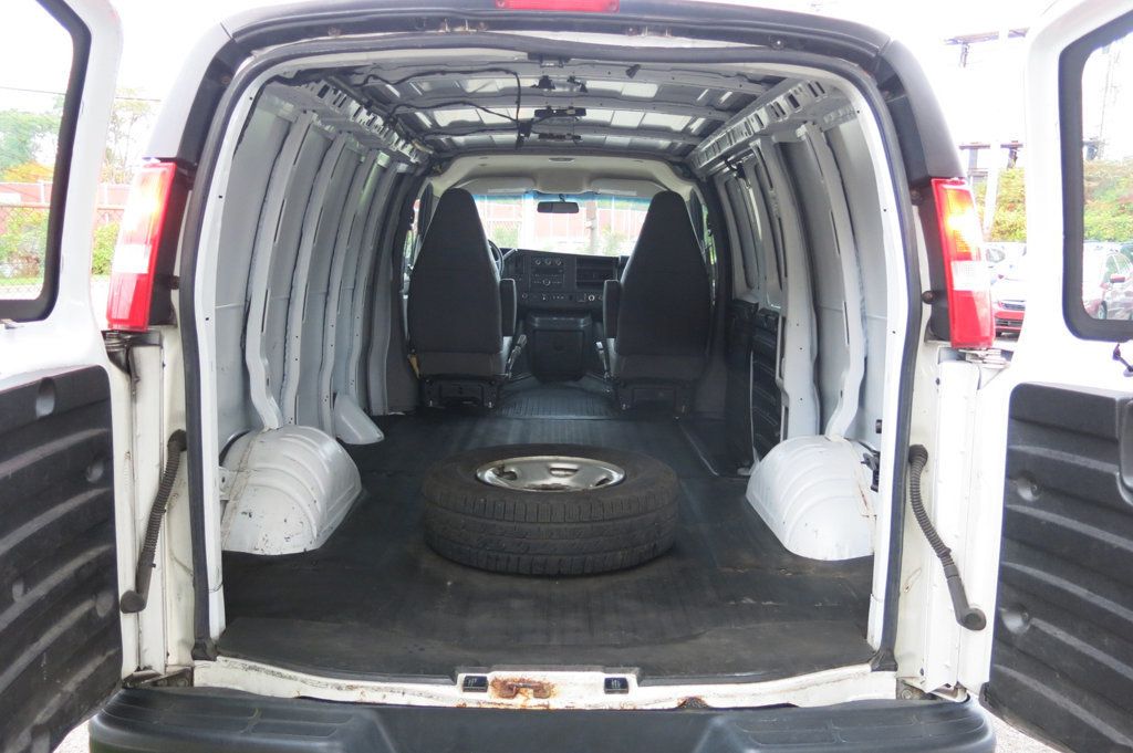 2019 GMC Savana Cargo Van RWD 2500 135" - 23095884 - 15
