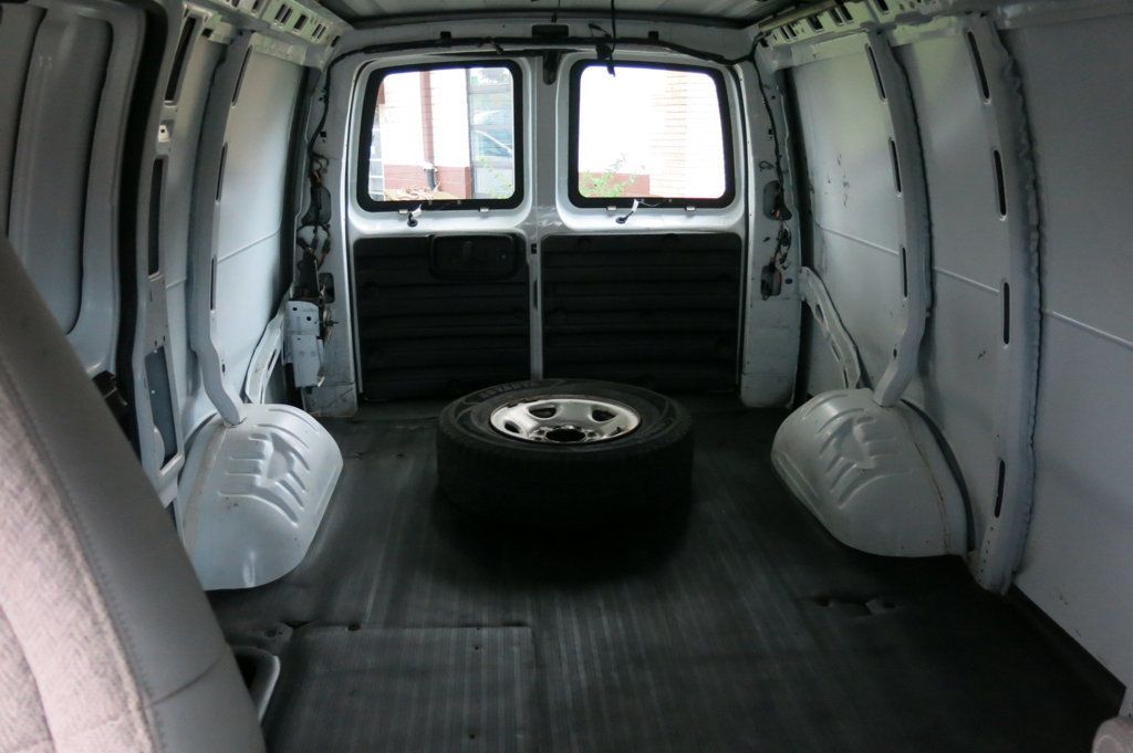 2019 GMC Savana Cargo Van RWD 2500 135" - 23095884 - 16