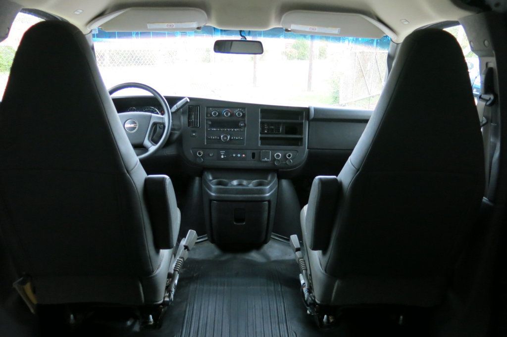 2019 GMC Savana Cargo Van RWD 2500 135" - 23095884 - 17