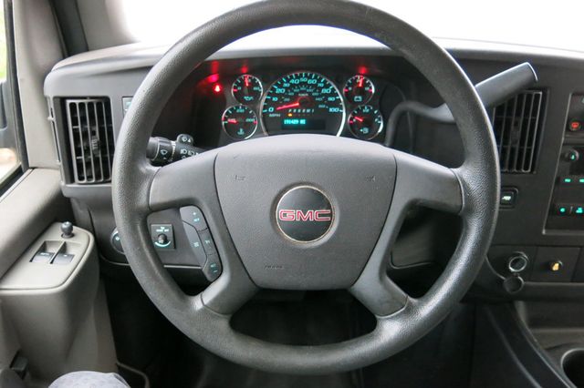 2019 GMC Savana Cargo Van RWD 2500 135" - 23095884 - 22