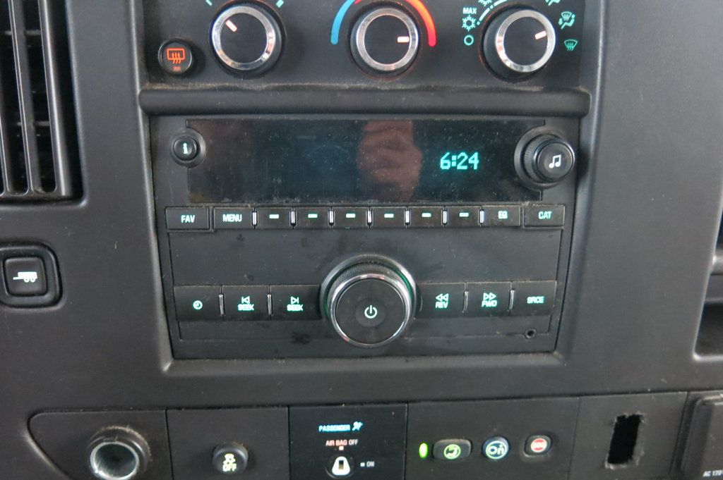 2019 GMC Savana Cargo Van RWD 2500 135" - 23095884 - 25