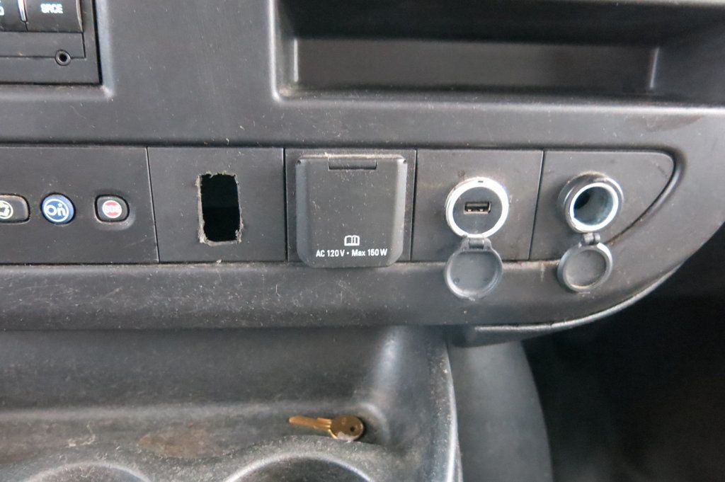 2019 GMC Savana Cargo Van RWD 2500 135" - 23095884 - 28