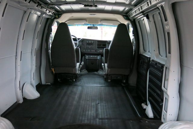 2019 GMC Savana Cargo Van RWD 2500 135" - 23095884 - 39