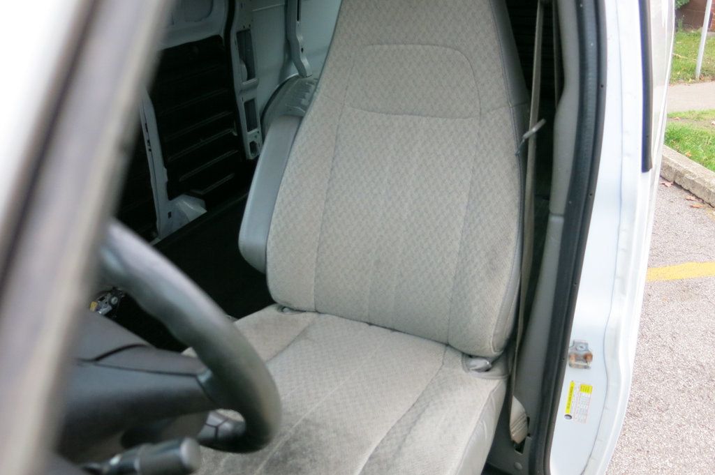 2019 GMC Savana Cargo Van RWD 2500 135" - 23095884 - 40