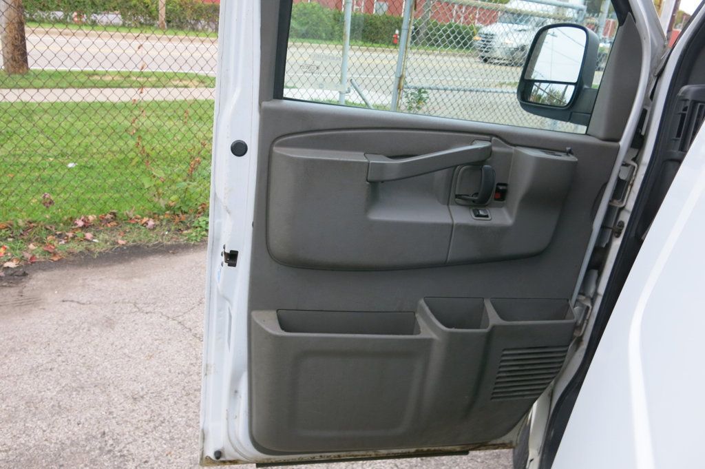 2019 GMC Savana Cargo Van RWD 2500 135" - 23095884 - 43