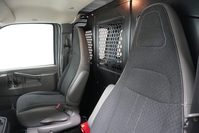 2019 GMC Savana Cargo Van RWD 2500 135" - 22983984 - 8