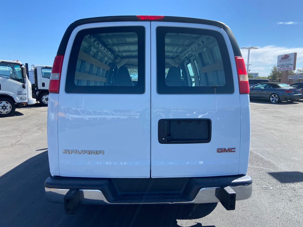 2019 GMC Savana Cargo Van RWD 2500 135" - 22143363 - 4