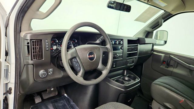 2019 GMC Savana Cargo Van RWD 2500 135'' with 6.0L V8 FlexFuel Engine & Bulkhead - 23002754 - 10